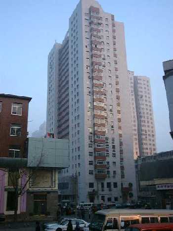 apart01.jpg (19033 バイト)