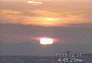 19991200.gif (148236 バイト)